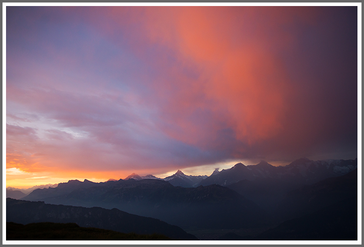 Sonnenaufgang am Niederhorn